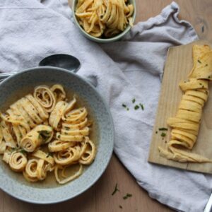 Flädlesuppe mit Kräuter- Pfannkuchen glutenfrei
