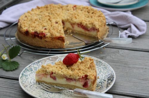 Käsekuchen mit Erdbeeren und Streuseln glutenfrei