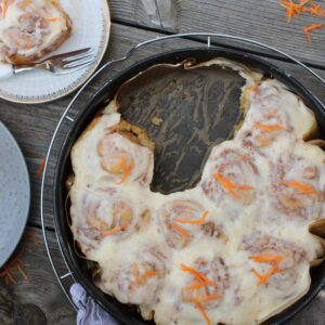 Carrot Cake Zimtschnecken glutenfrei
