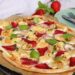 Flammkuchen mit Erdbeeren und Camembert glutenfrei